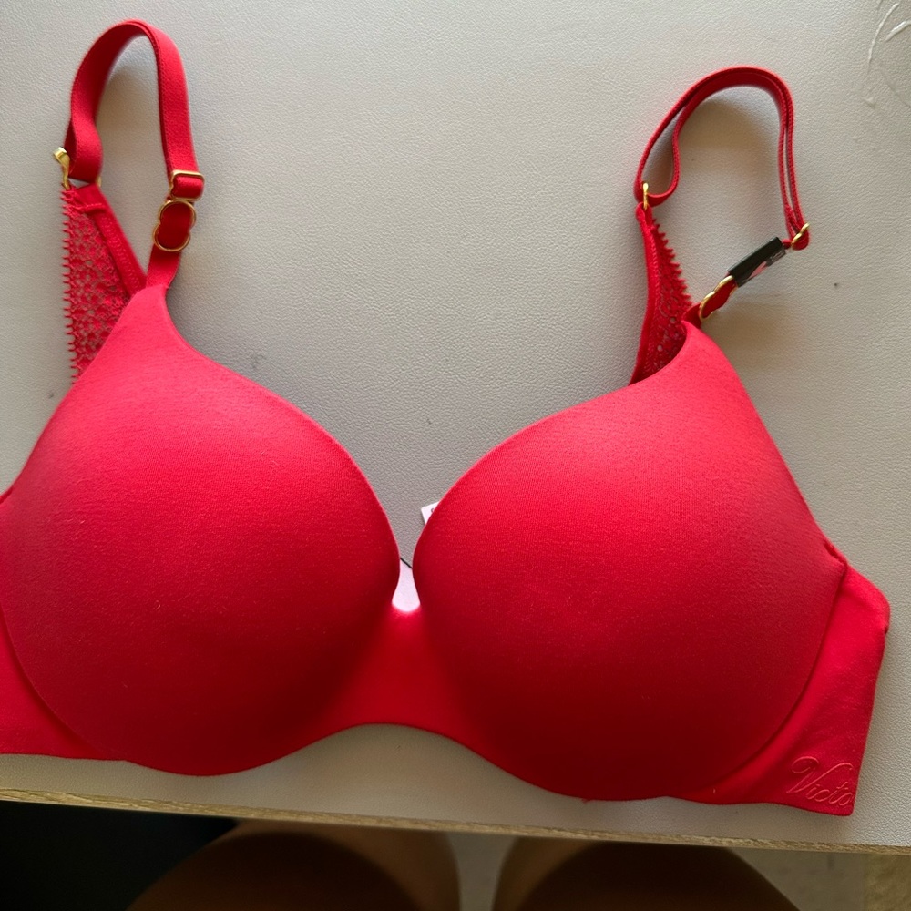 Victoria’s Secret bra